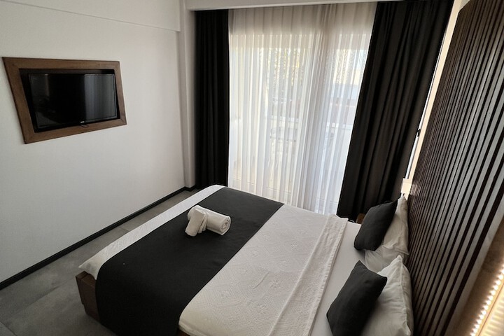 Room 21 of 35