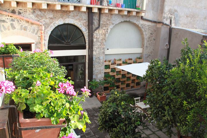 Hotel Exterior 54 of 66