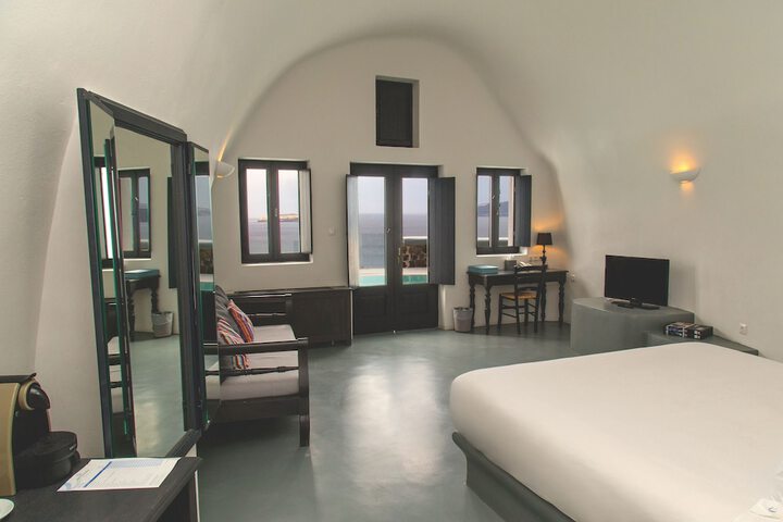 Room 9 of 144