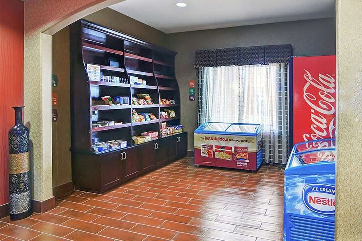 Snack bar