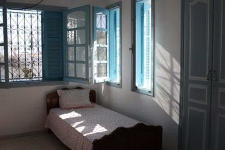 Room 11 of 19