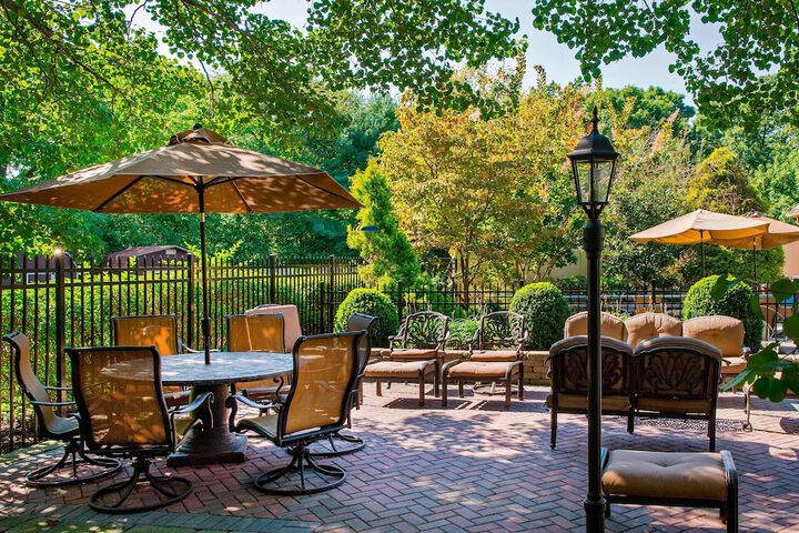 Terrace/Patio 23 of 24