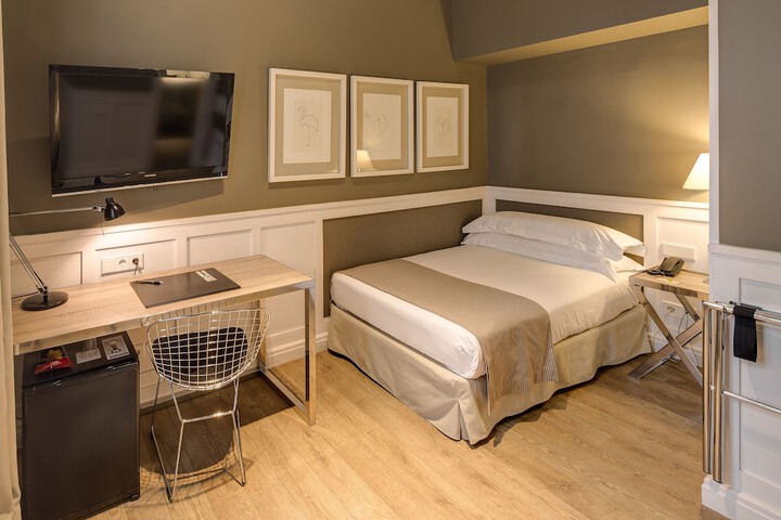 Room 10 of 54