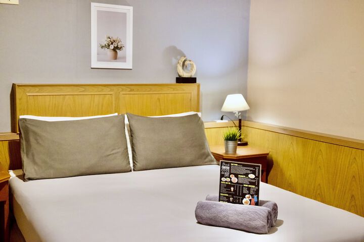 Room 2 of 88