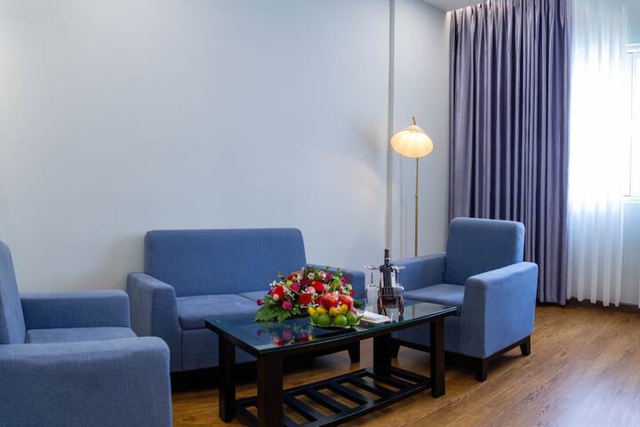 Room 21 of 49