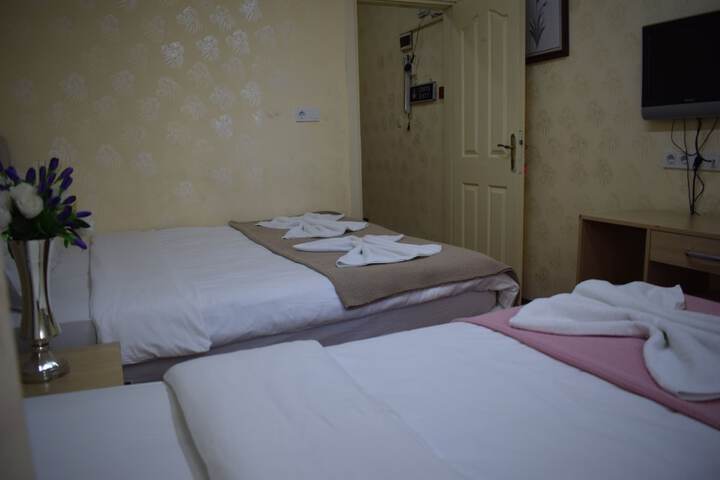 Room 10 of 40