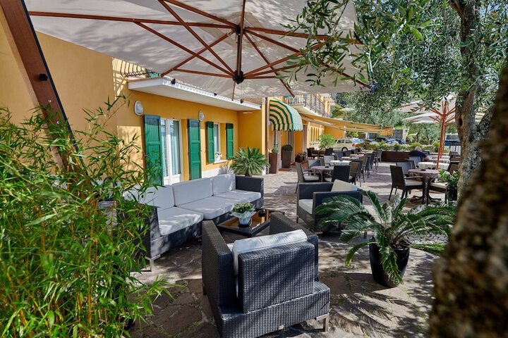 Terrace/Patio 45 of 62