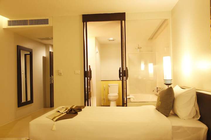 Room 6 of 59