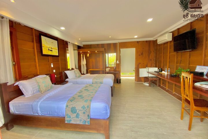 Room 9 of 72