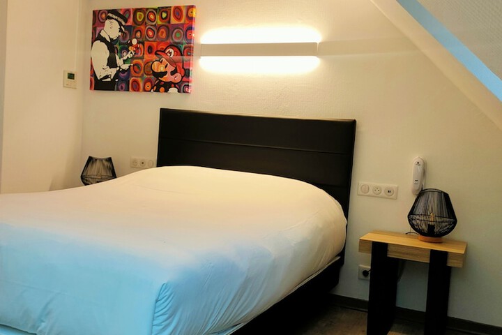 Room 62 of 112
