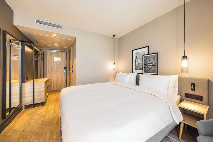 Room 29 of 108