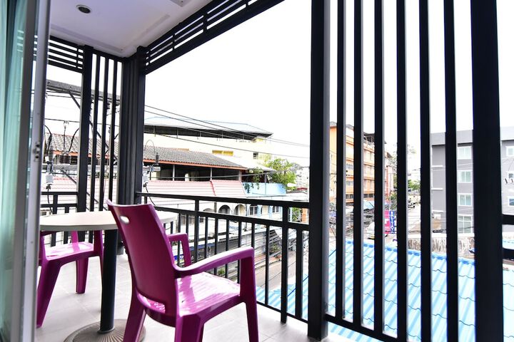 Terrace/Patio 20 of 34