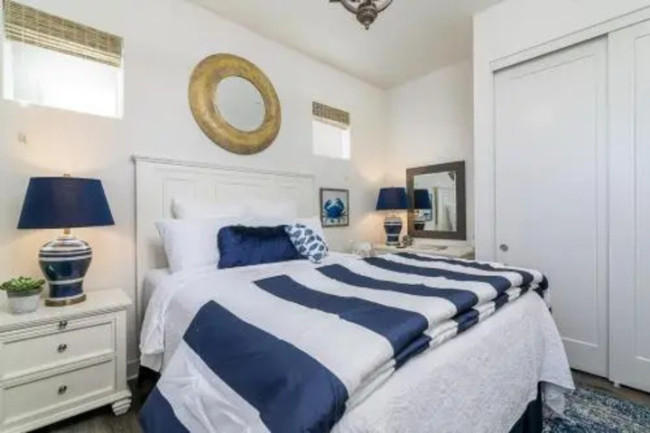 Room 2 of 26
