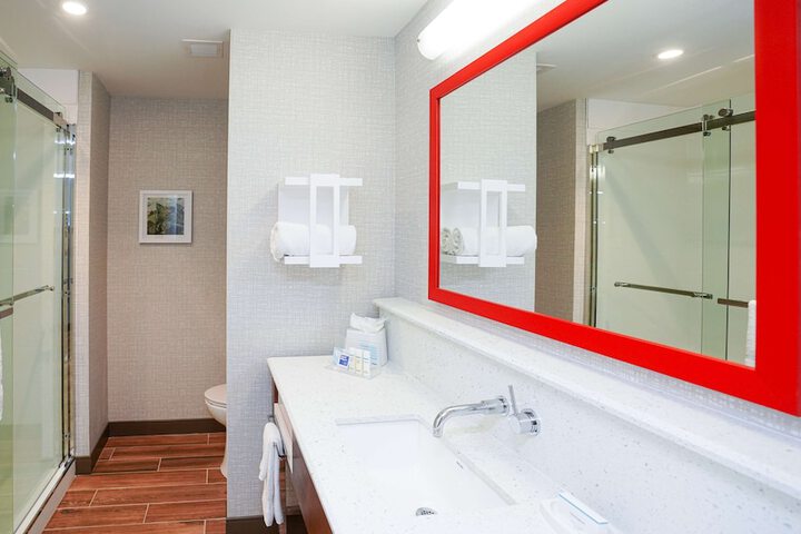 Bathroom shower