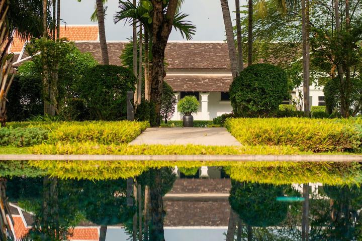 Pool Hotel