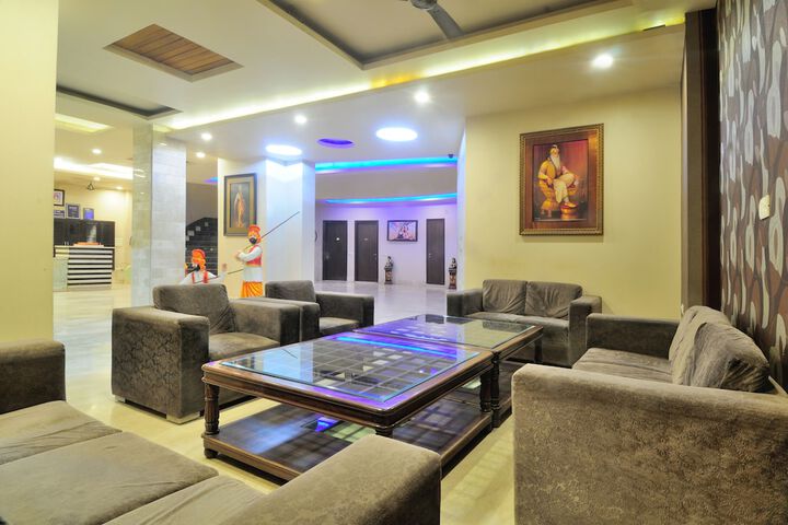 Hotel Lobby
