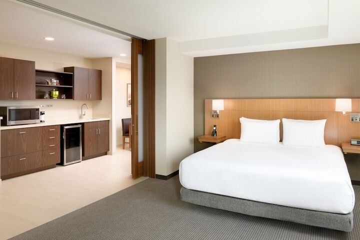 Room 14 of 63