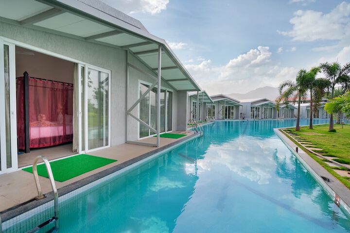 Pool 27 of 74