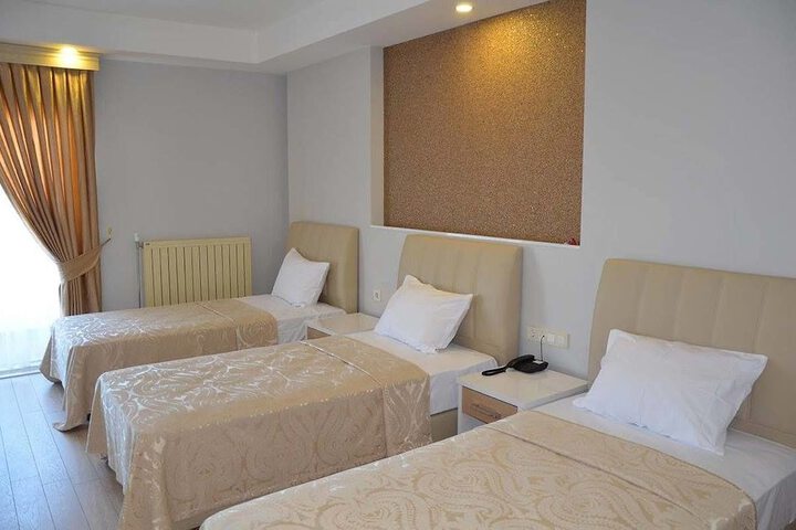Room 3 of 22