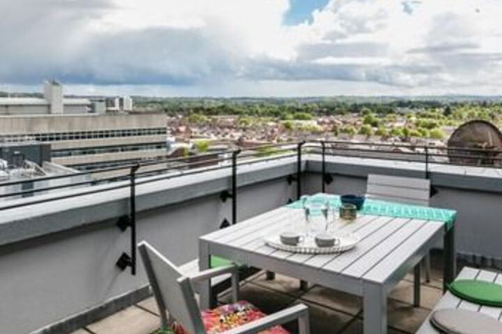 Cityscape Penthouse