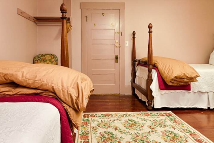 Room 7 of 89