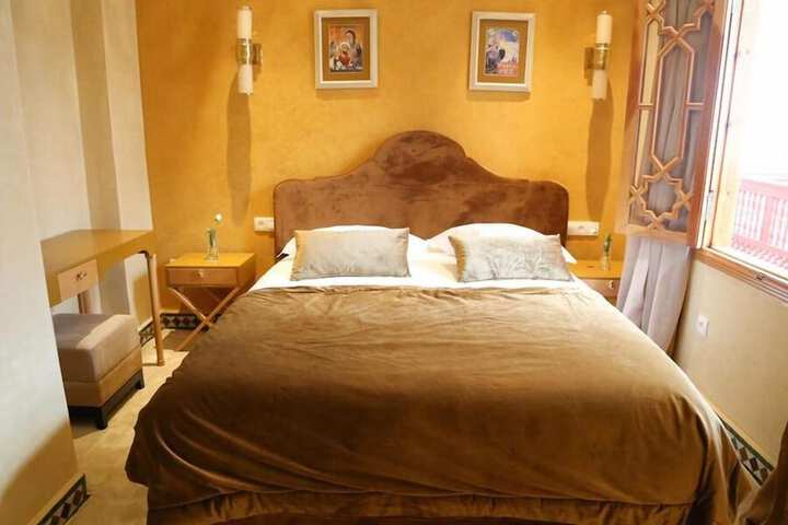 Room 25 of 65