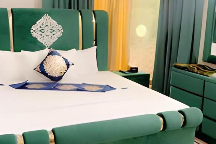 Hotel City International