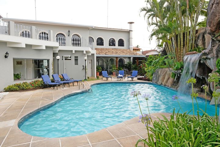 Pool 22 of 24