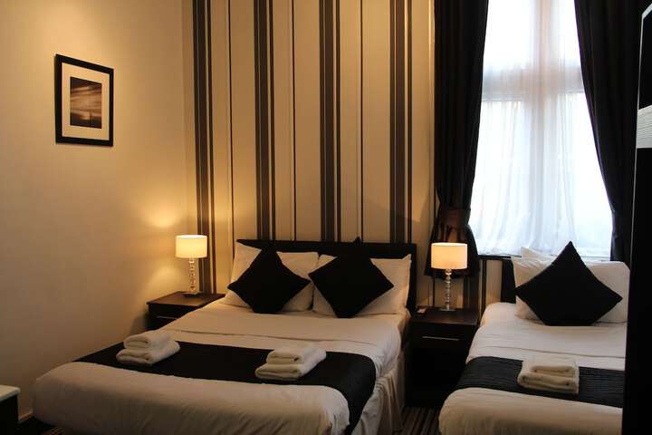 Room 3 of 29