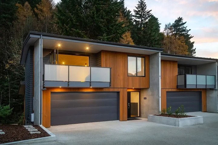 Amazing Townhouse 2