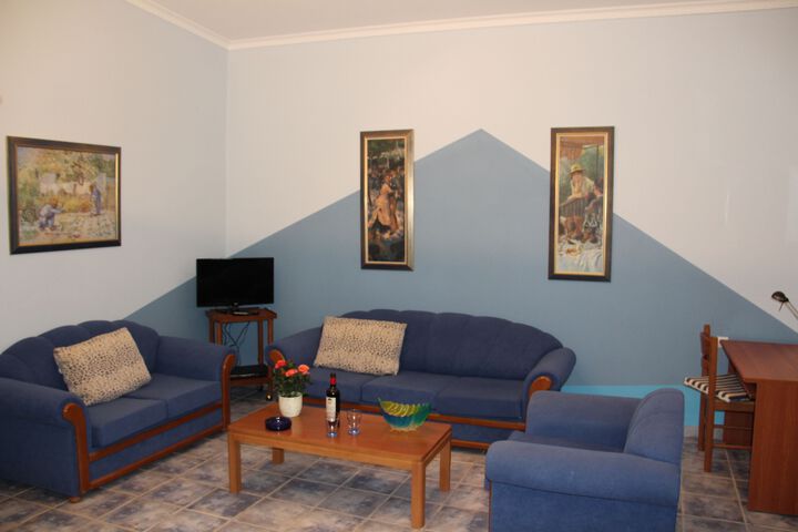 Room 3 of 23