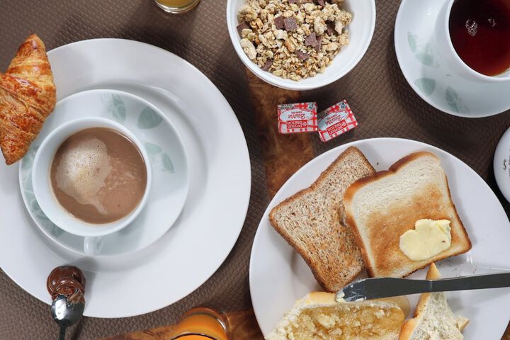 Breakfast/Coffee Service 17 of 17