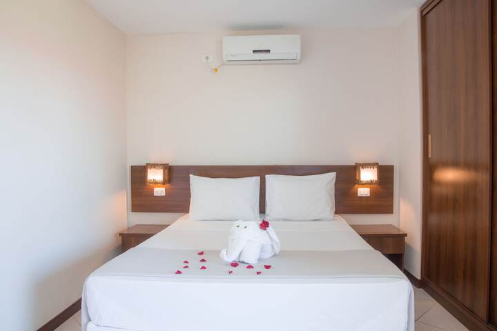 Room 18 of 119