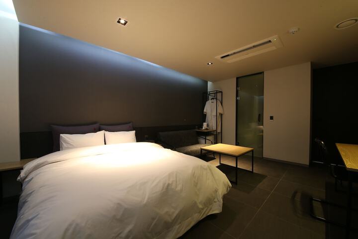 Room 14 of 41