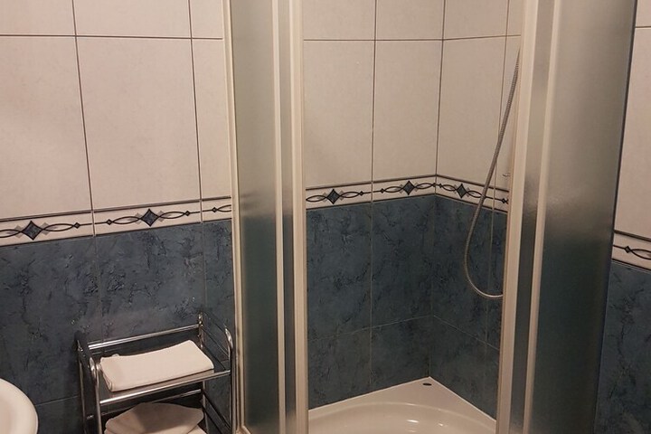 Room 14 of 21