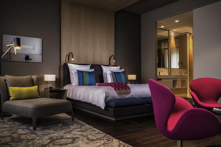 Hotel 104 of 108