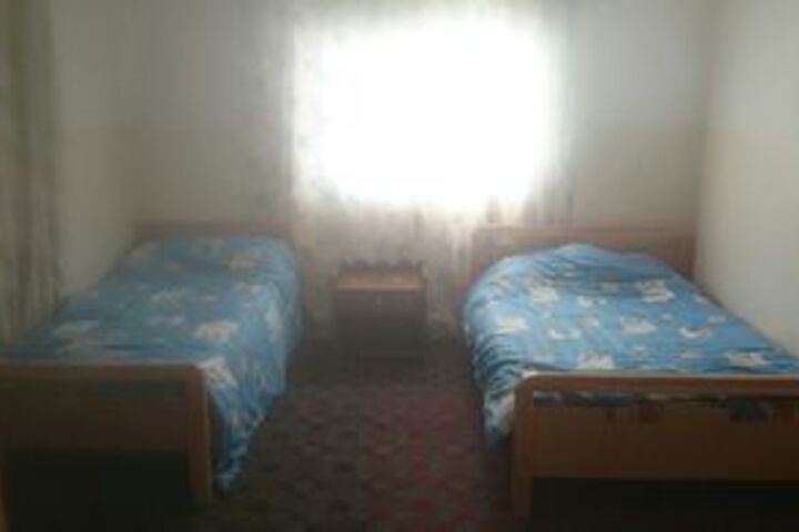 Room 6 of 7