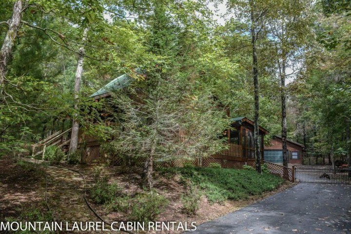Property Grounds 20 of 27