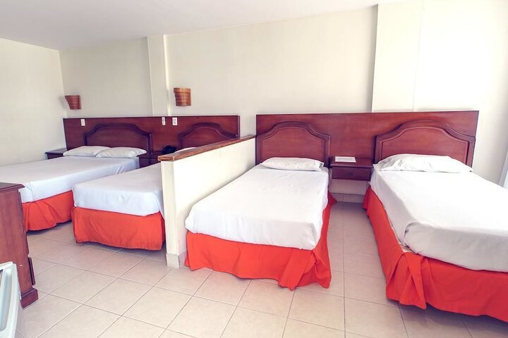 Room 10 of 26