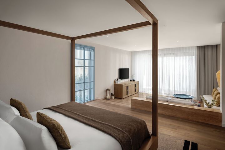 Room 34 of 192