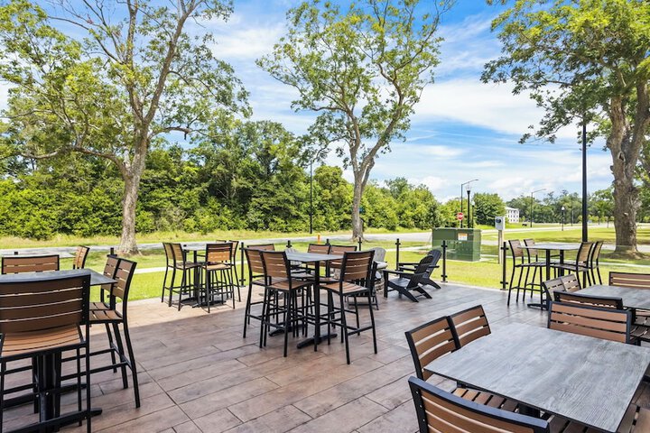 Terrace/Patio 77 of 84