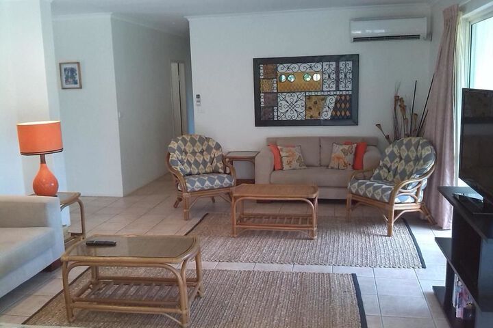 Room 8 of 37