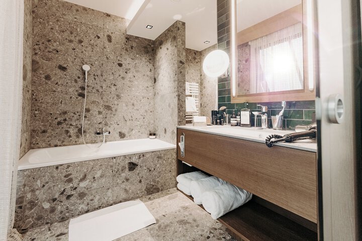 Room 20 of 46