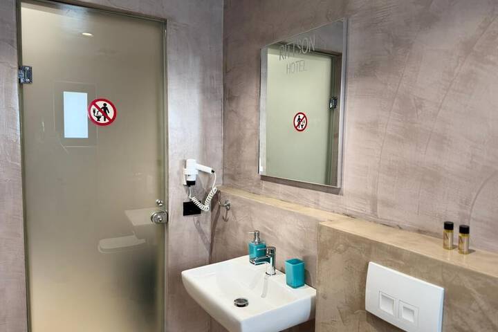 Room 55 of 95