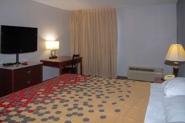 Room 20 of 66