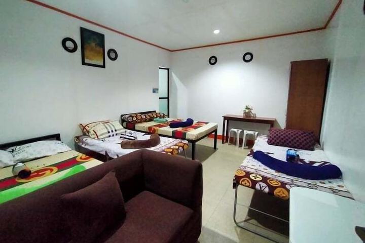 Room 9 of 21