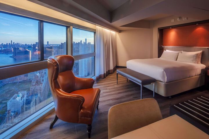 Room 26 of 108