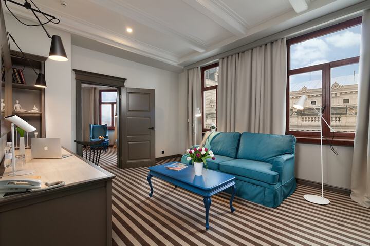 Room 19 of 52