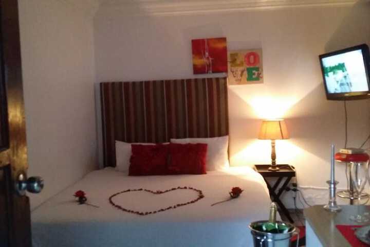 Room 15 of 31
