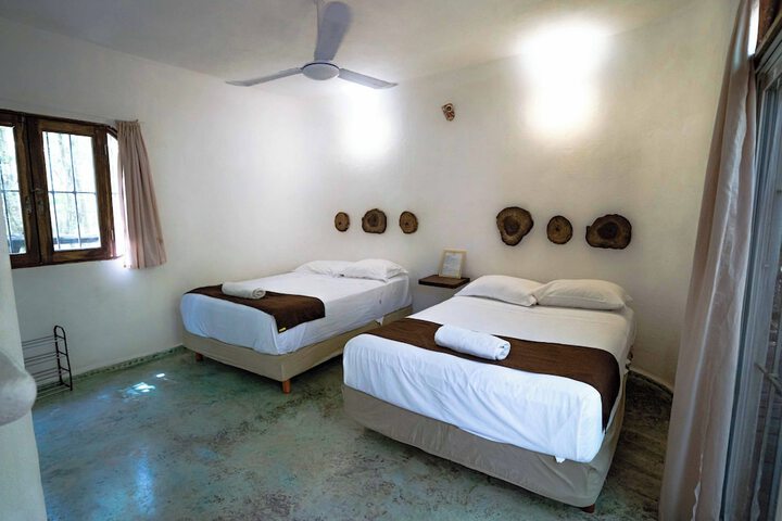 Room 22 of 103